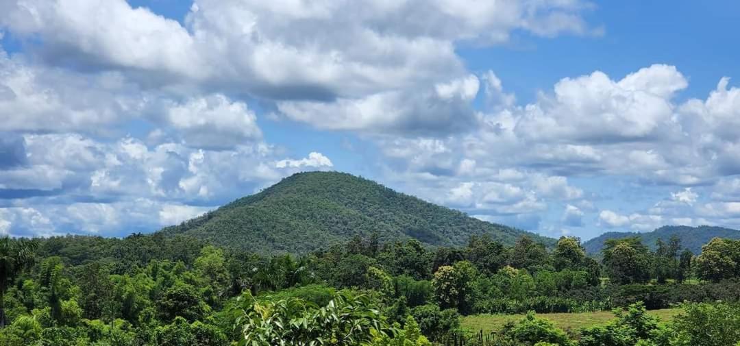 Homdoiintr Farmstay ฮ่อมดอยอินทร์ ฟาร์มสเตย์ Ban Huai Kaeo Exterior foto